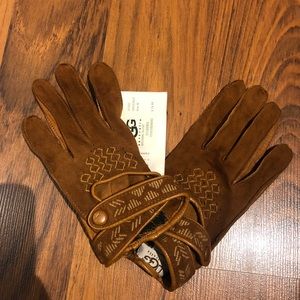 UGG leather gloves